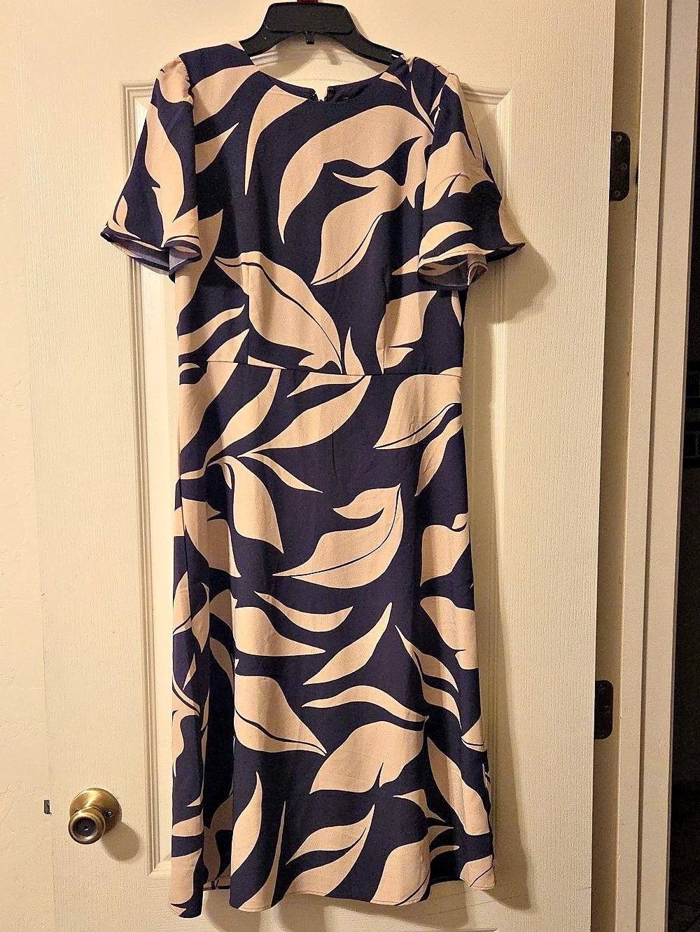 Ann Taylor Petite Abstract Print Midi Dress Size 6P Like New
